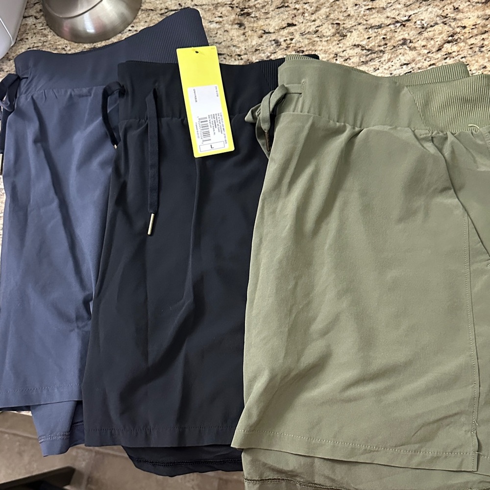 Ladies Multi-Color Casual Skorts